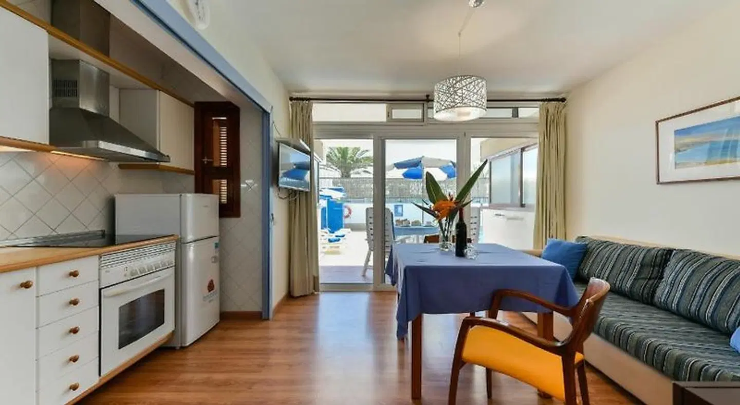 Apartamentos El Paseo ROOM_EXAMPLE