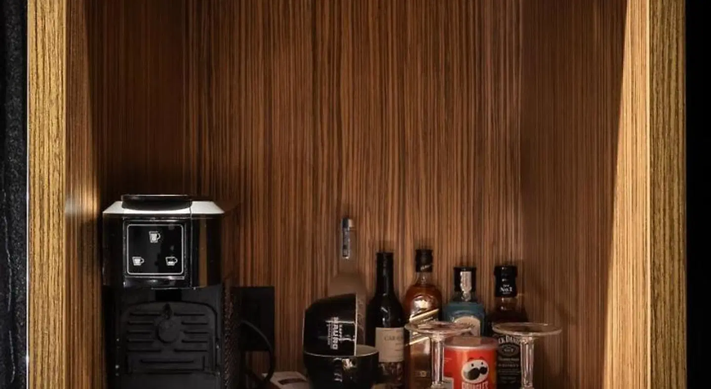 H Hotel Bar
