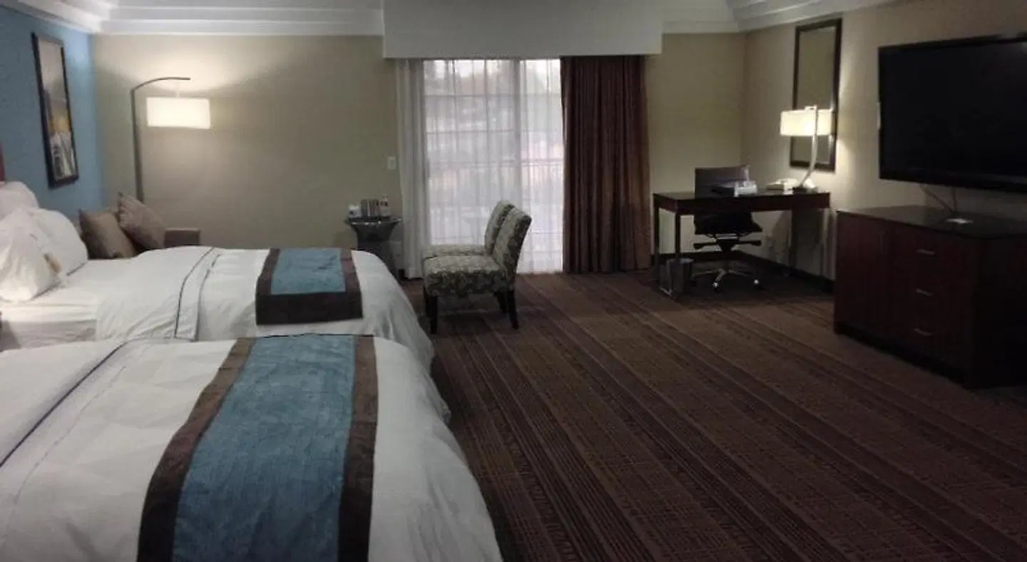 DoubleTree by Hilton Chatsworth ROOM_EXAMPLE