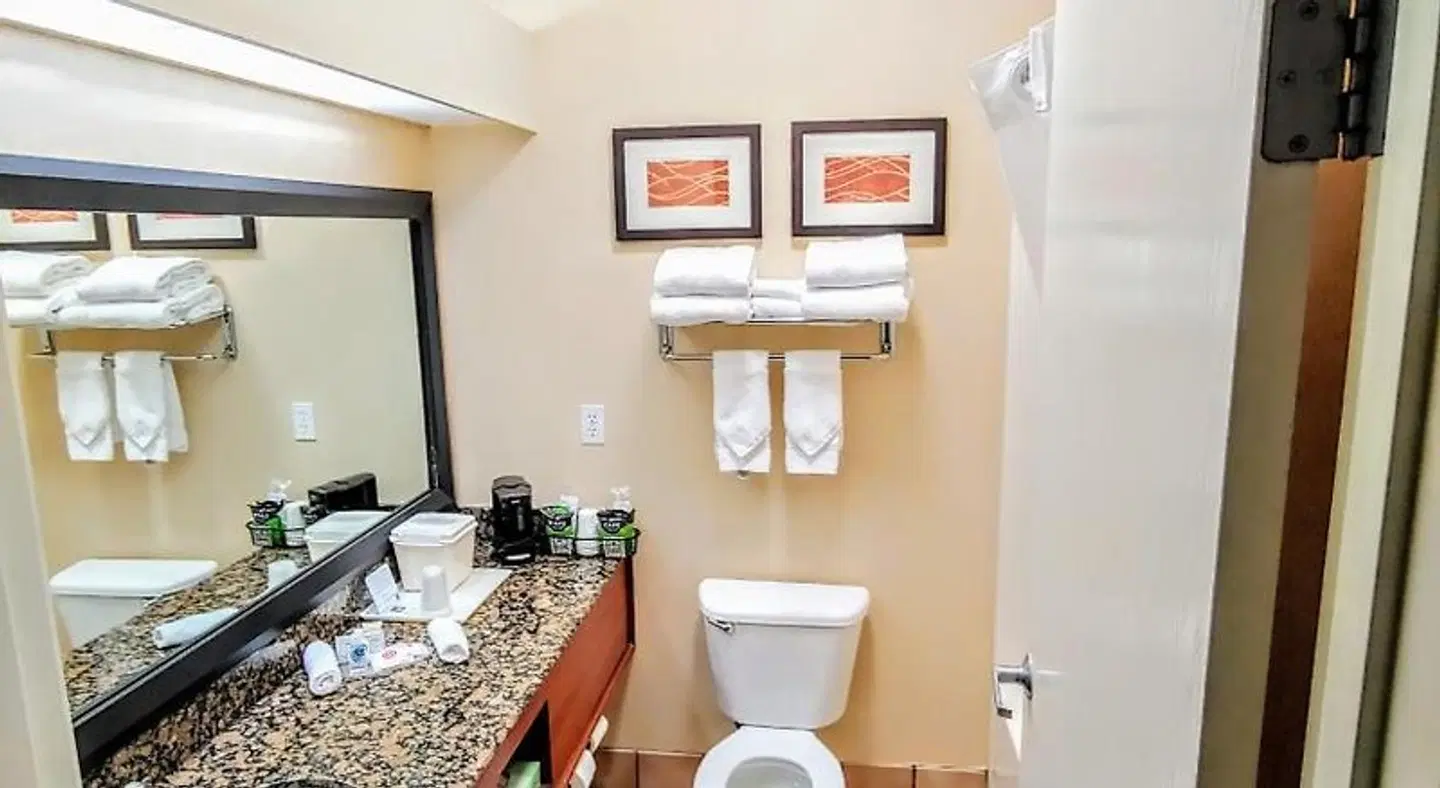 Comfort Inn Fort Collins Badezimmer