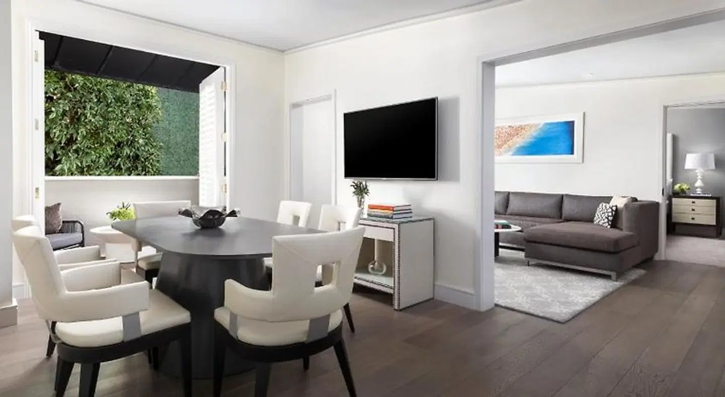 Mosaic Beverly Hills ROOM_EXAMPLE