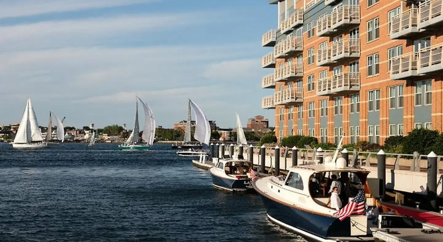 Battery Wharf Hotel, Boston Waterfront EXTERIOR