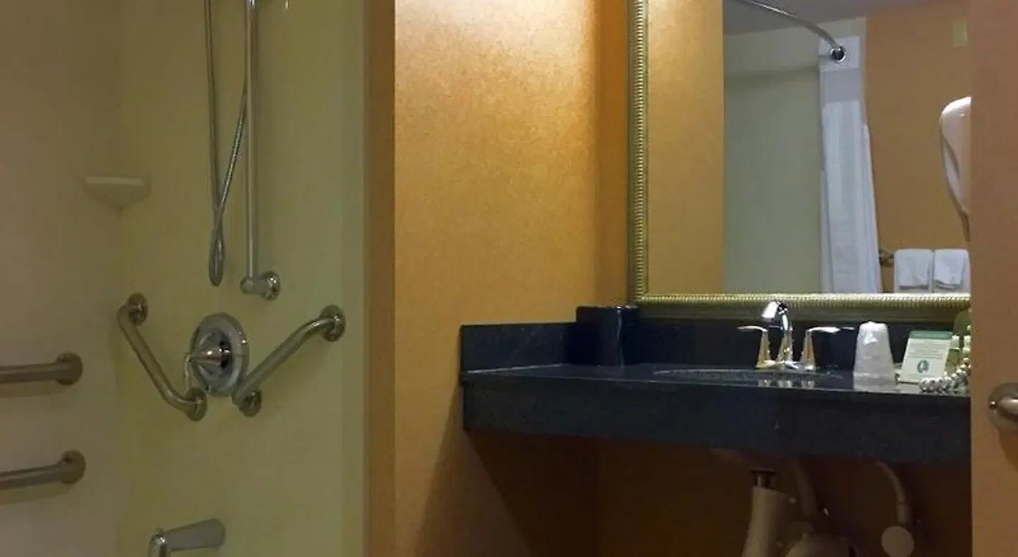 Holiday Inn Winchester SE-Historic Gateway by IHG ROOM_EXAMPLE