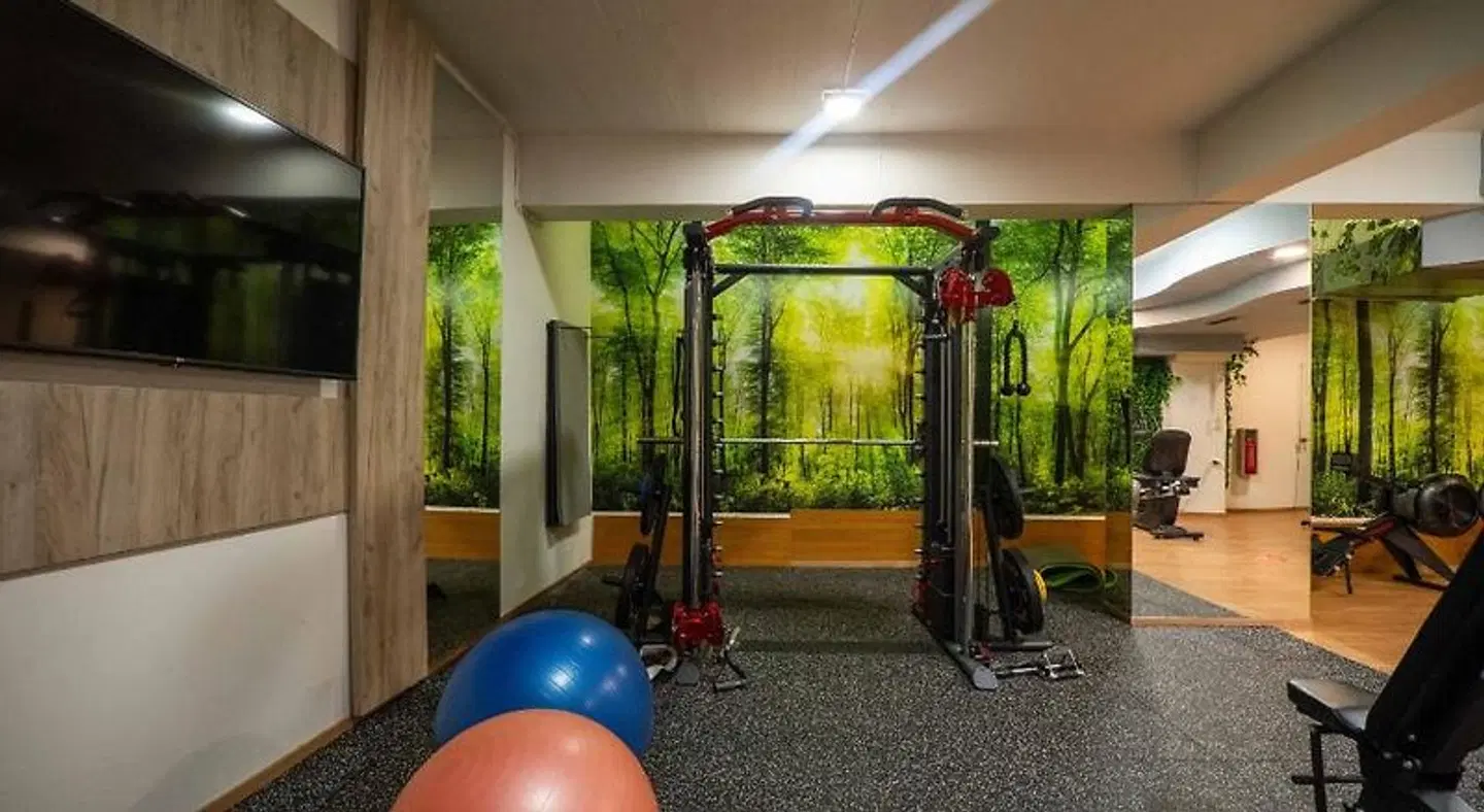 Royal Sun SPORTS_AND_LEISURE