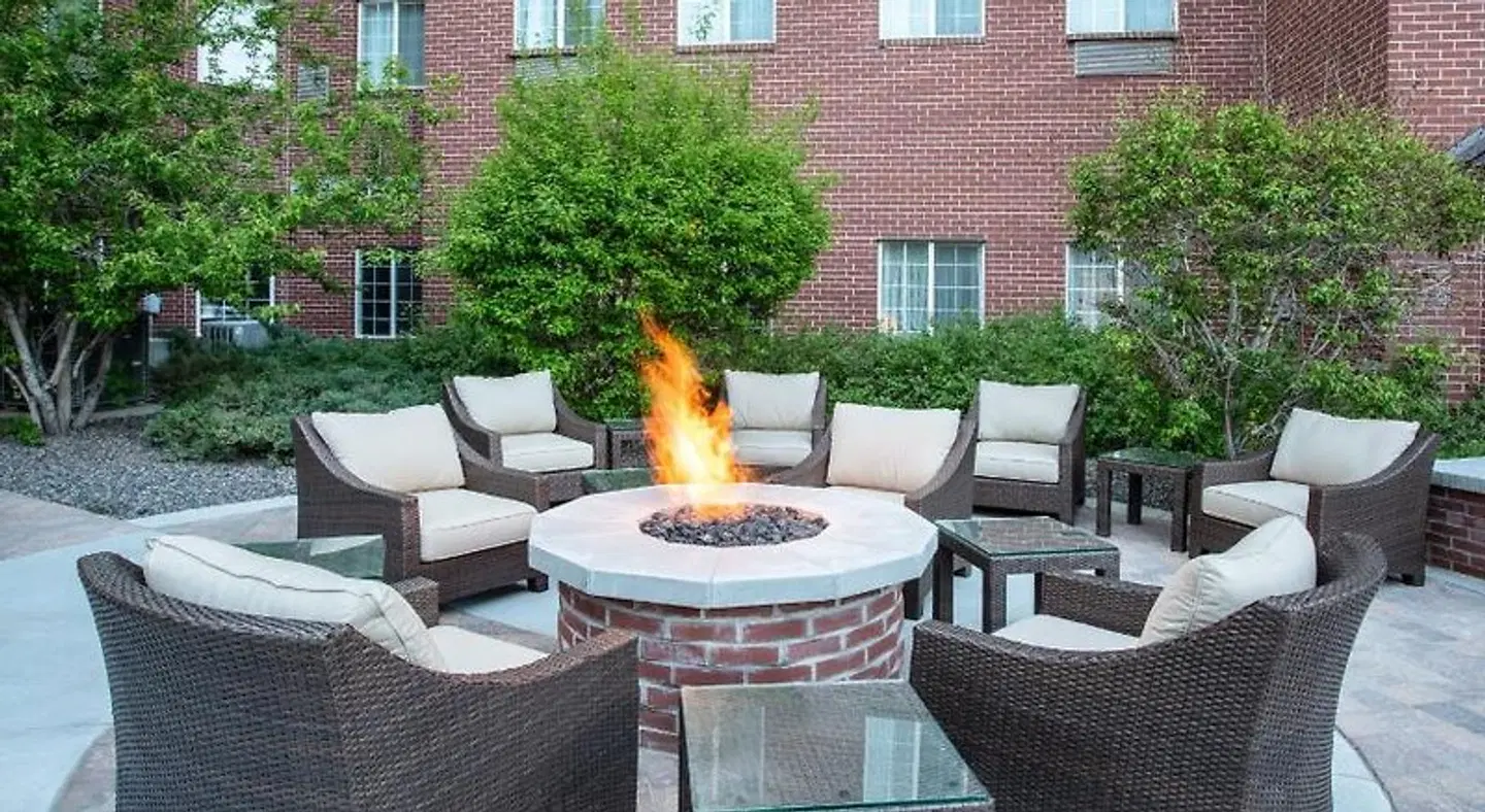Staybridge Suites Denver International Airport by IHG Terrasse