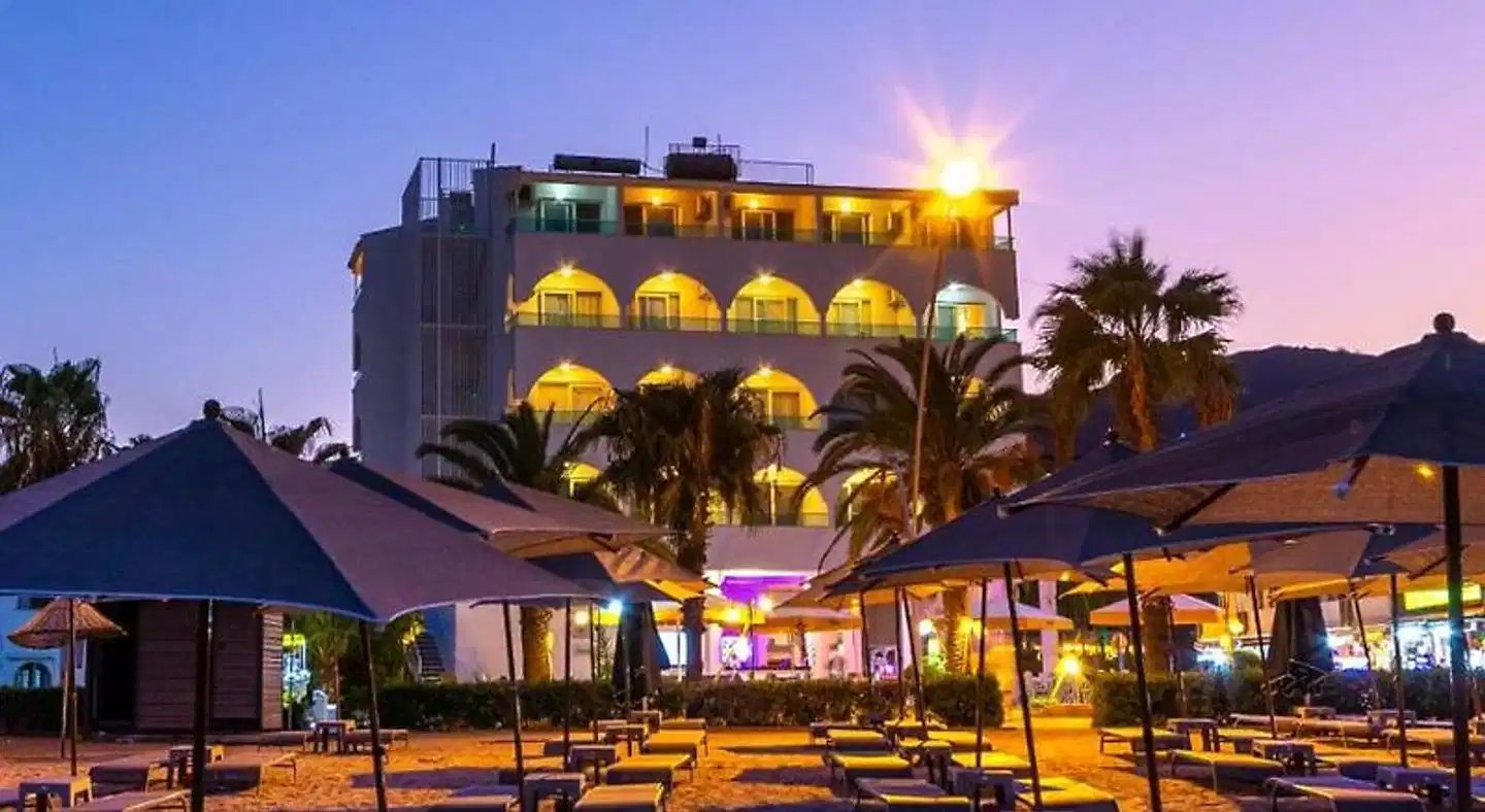 Contess by Faros Hotel Aussenansicht