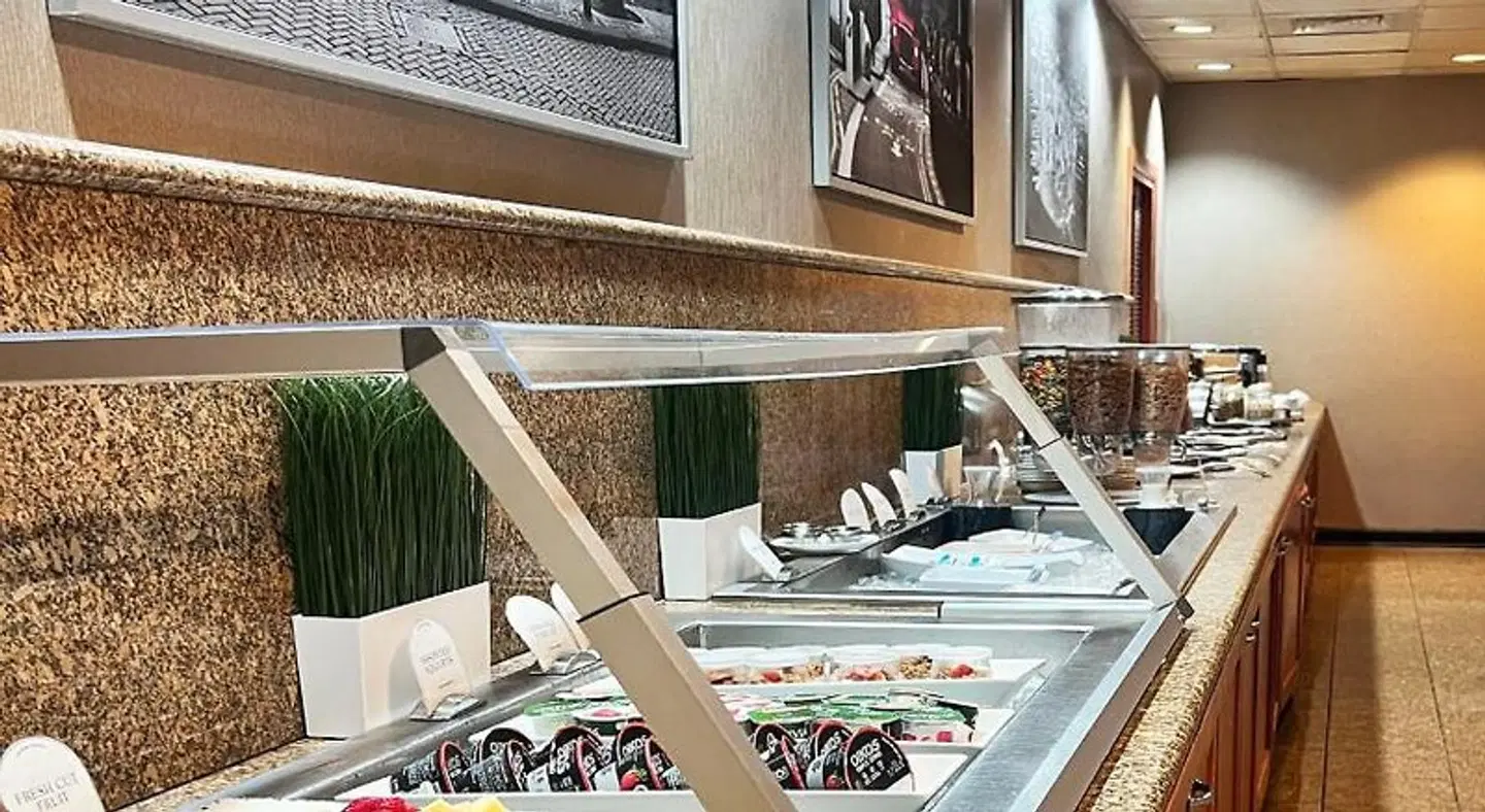 Crowne Plaza Newark Airport Terrasse