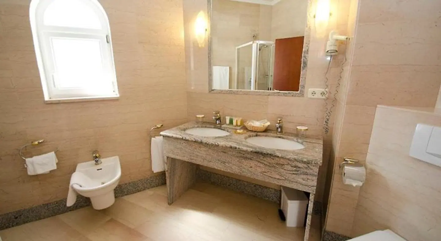 Grand Palladium Ibiza Badezimmer