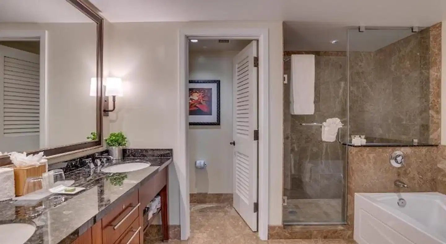 OUTRIGGER Honua Kai Resort & Spa Badezimmer