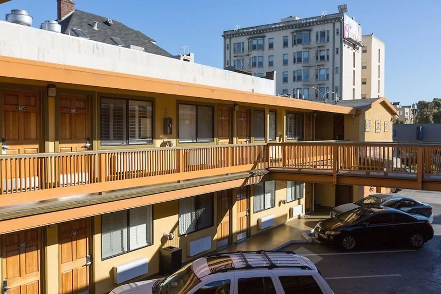 Geary Parkway Motel EXTERIOR
