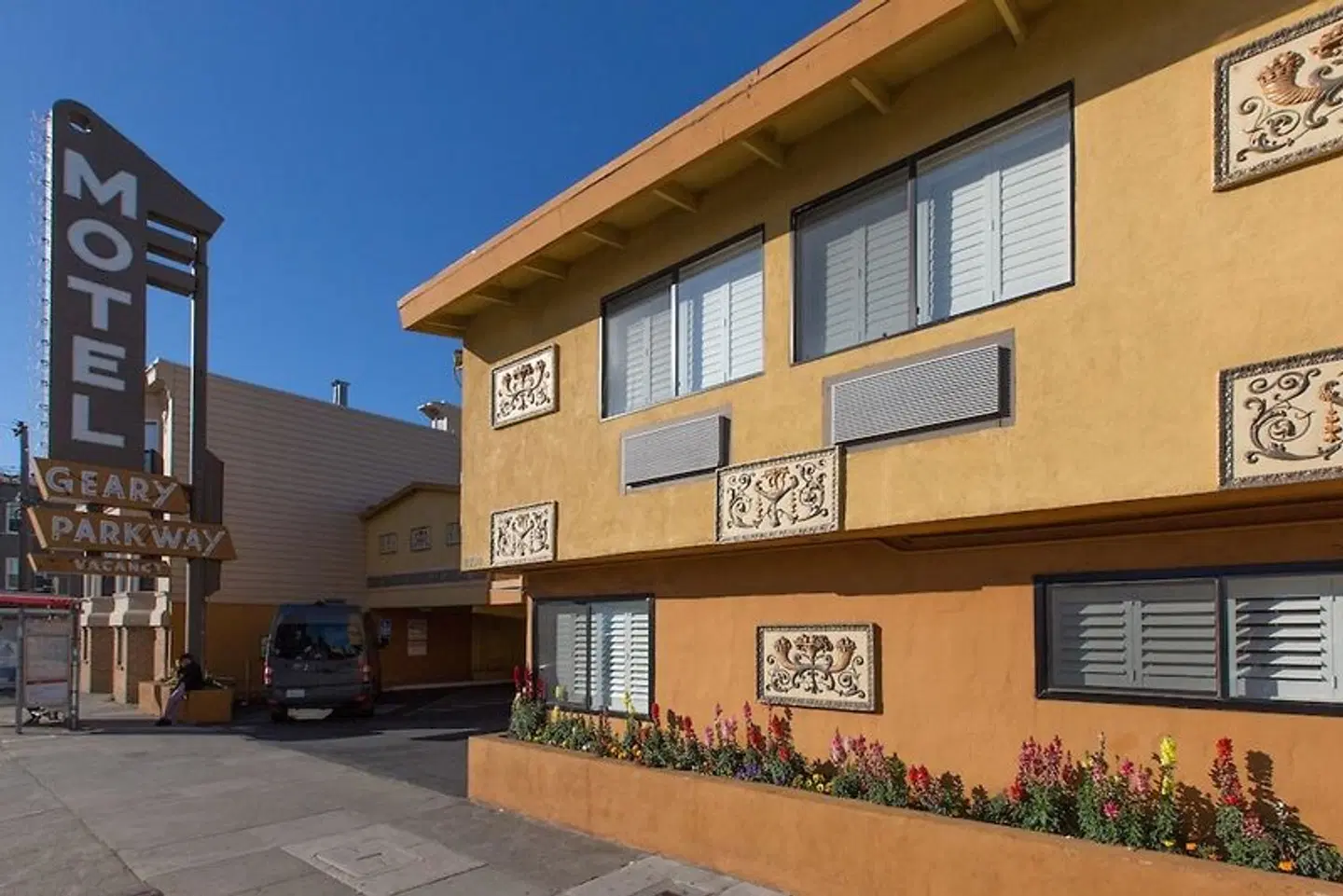Geary Parkway Motel EXTERIOR