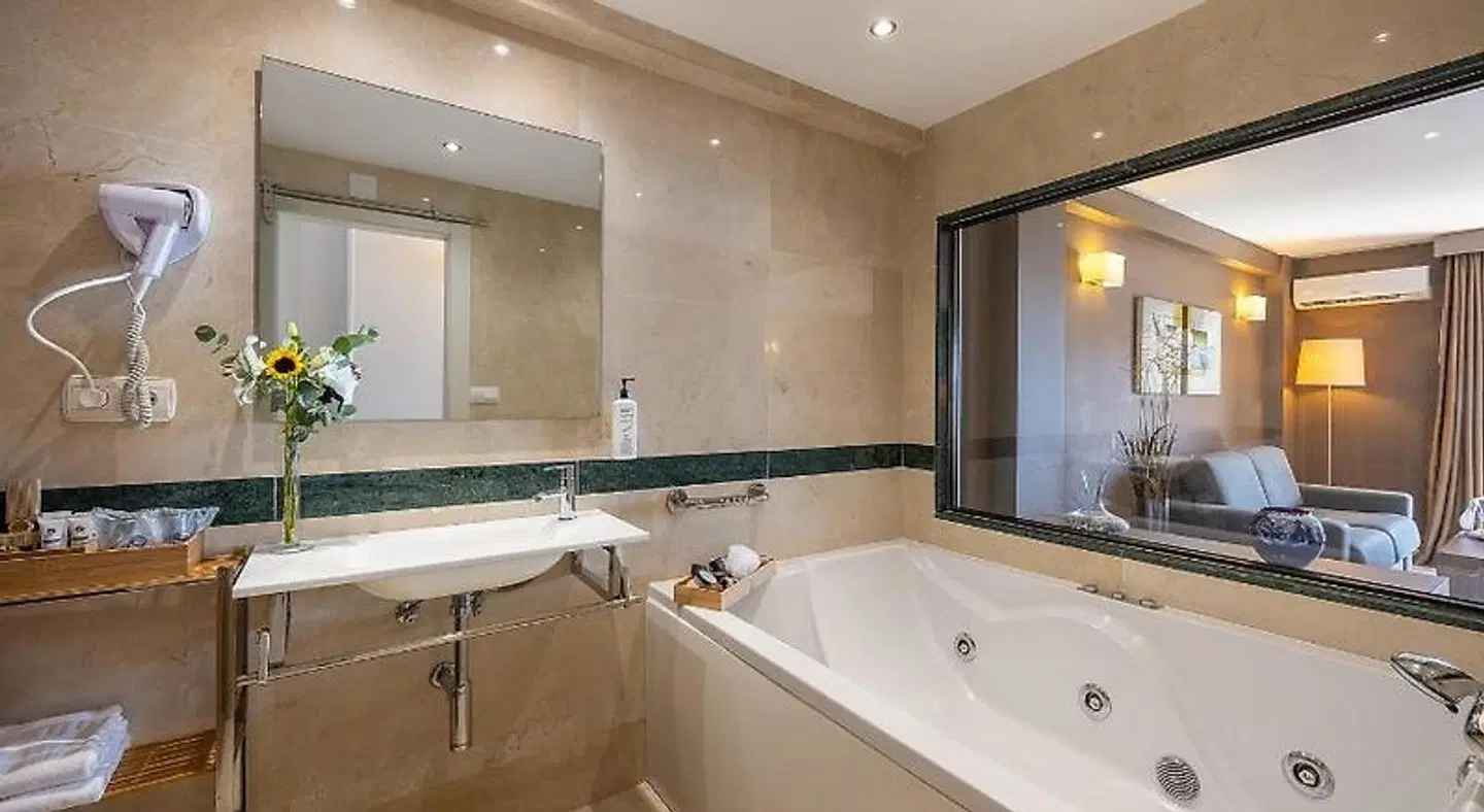 Hotel Playas de Torrevieja Badezimmer