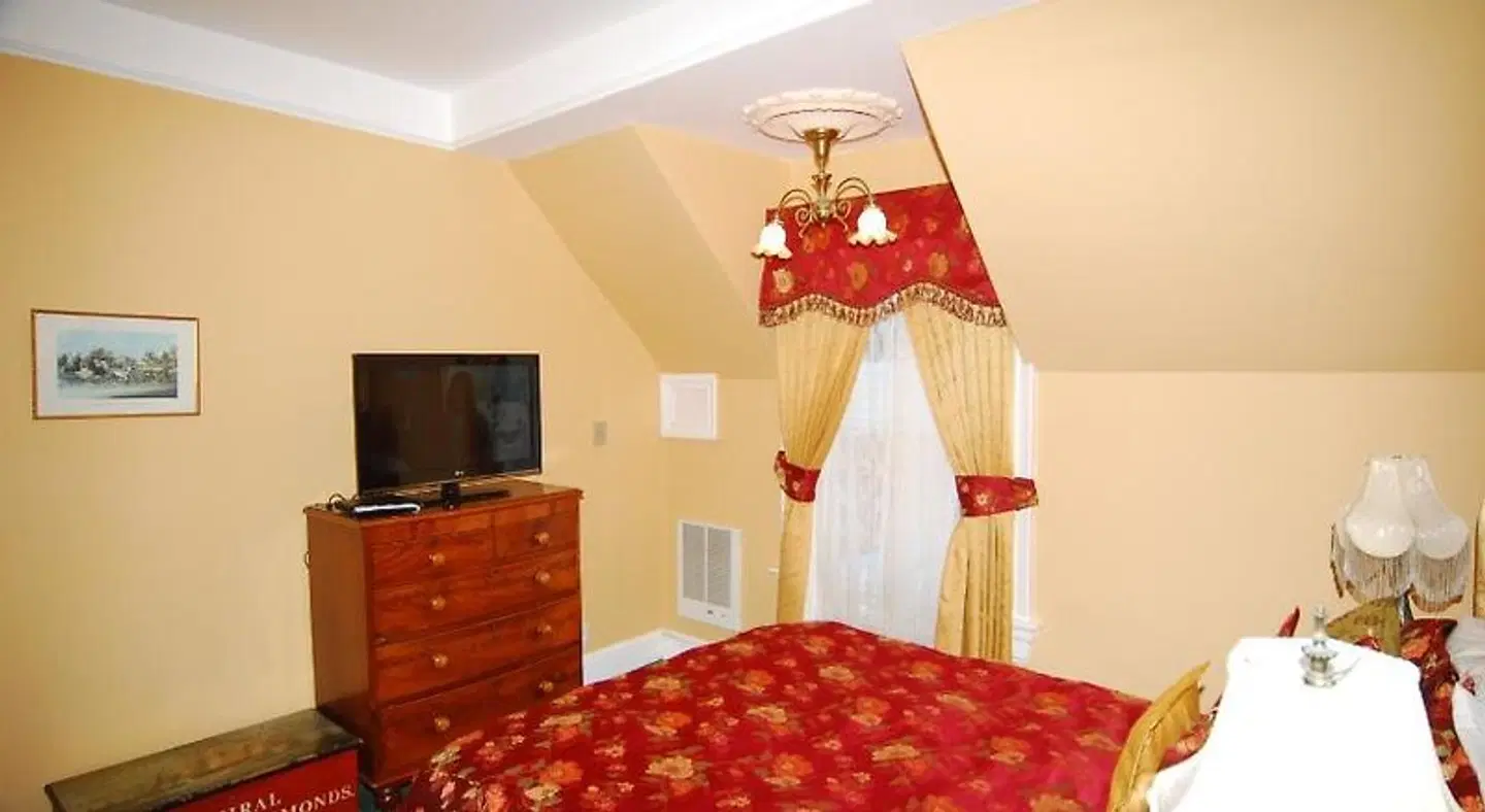 Queen Anne ROOM_EXAMPLE