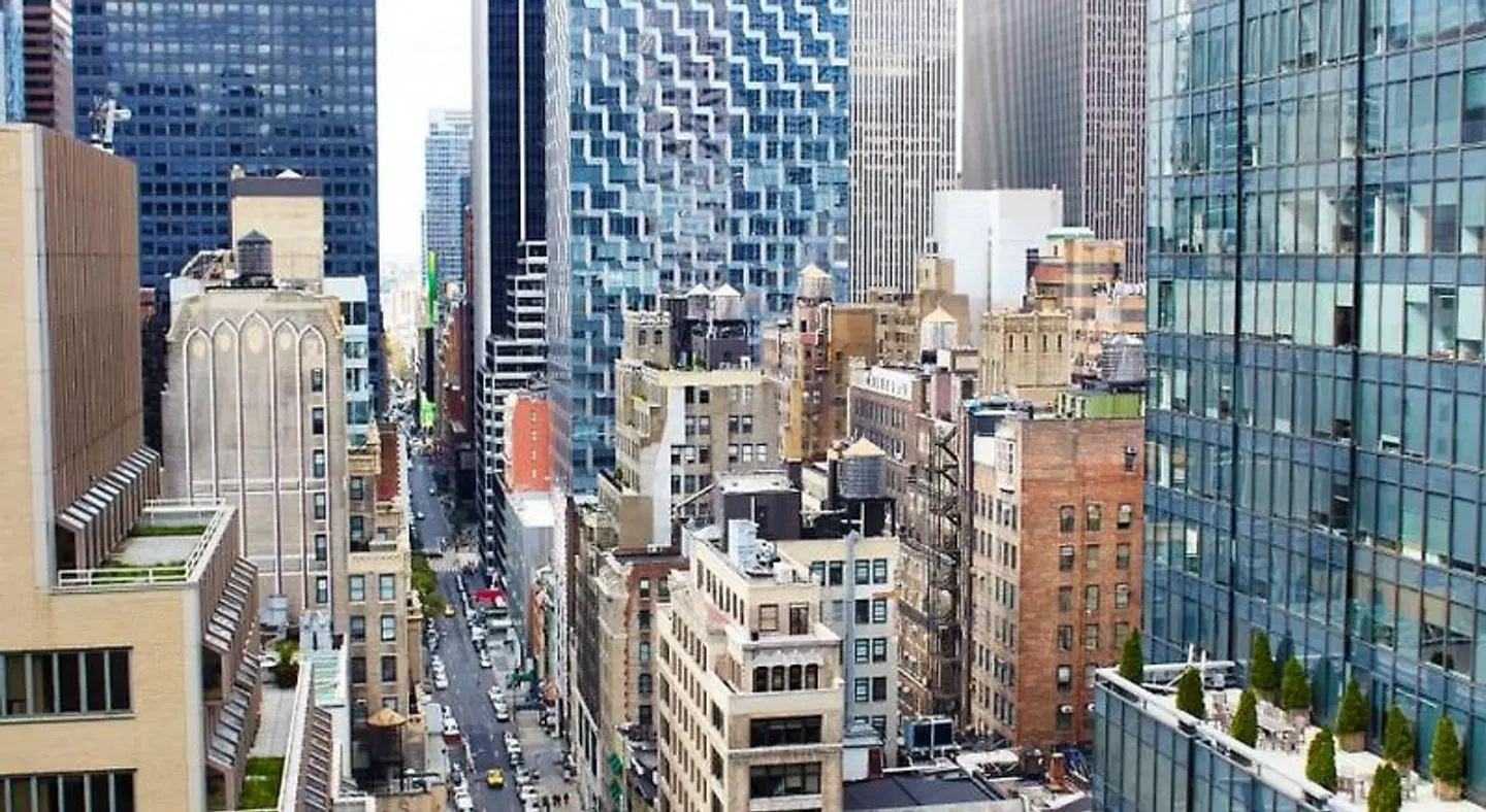 The Gotham Hotel EXTERIOR