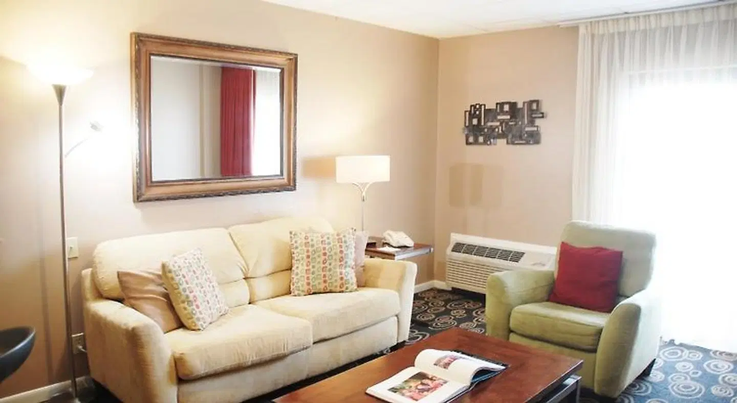 Regency Miami Airport by Sonesta ROOM_EXAMPLE