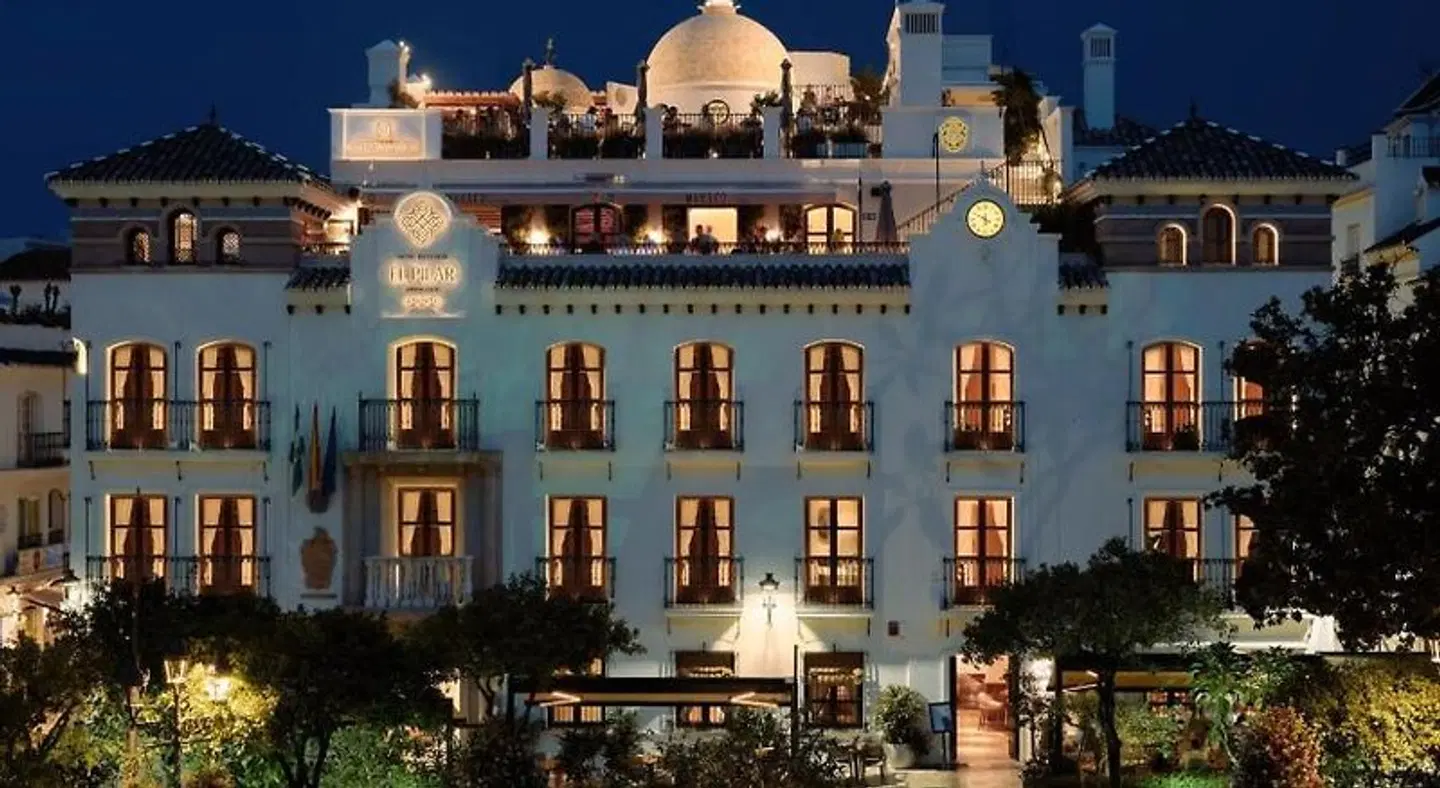 Silken El Pilar Andalucía Terrasse