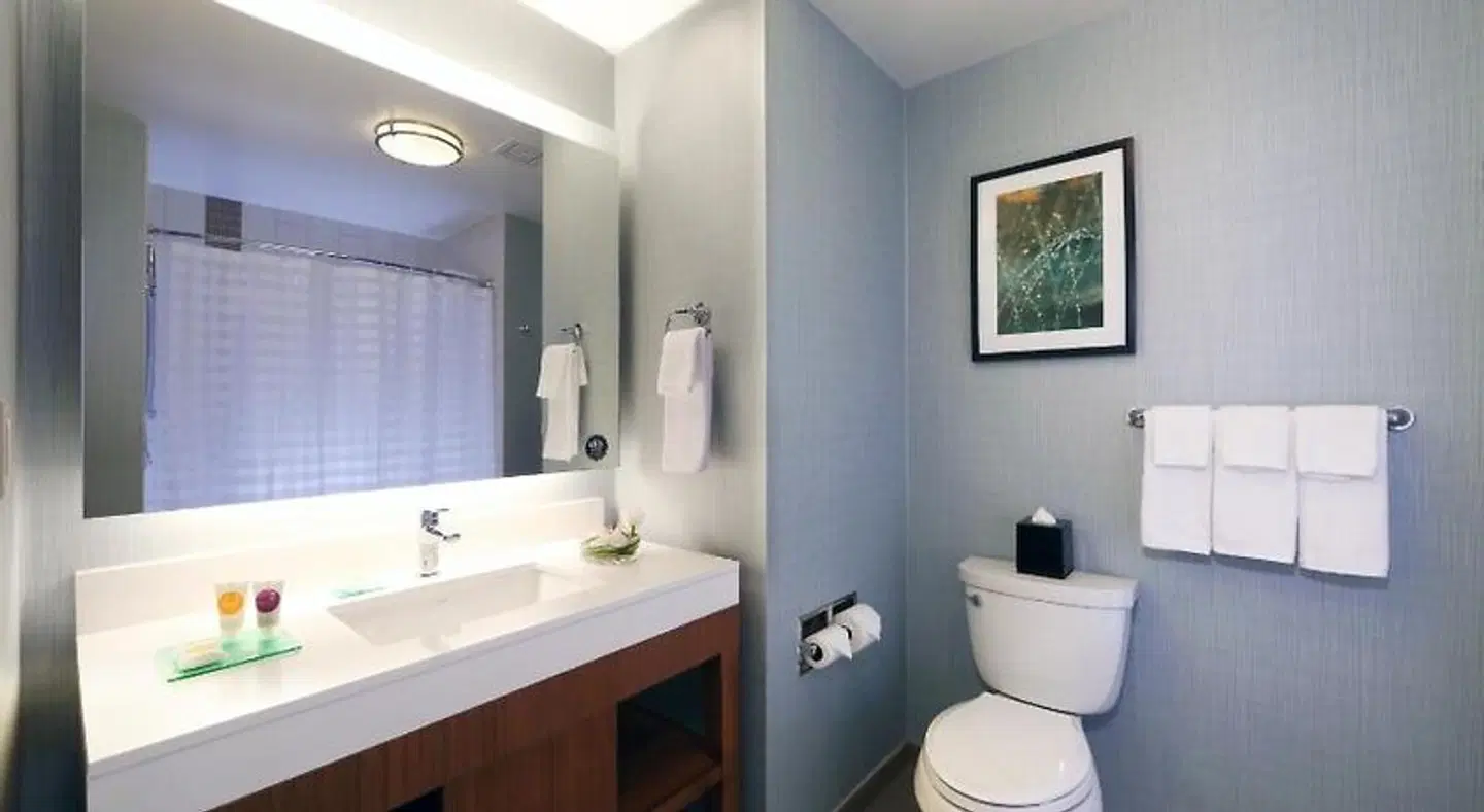 Hyatt Place Flushing/LaGuardia Airport Badezimmer
