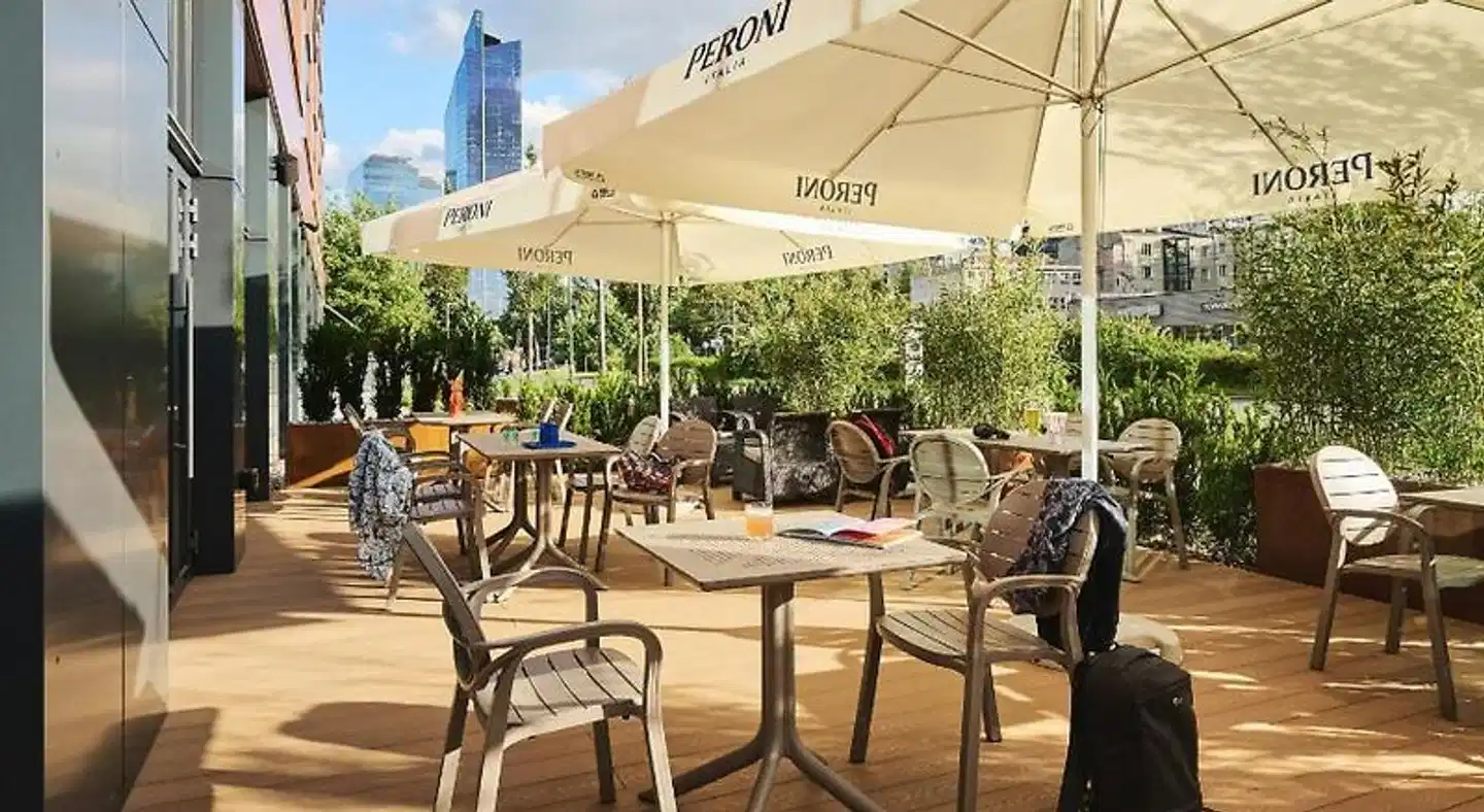 Moxy Warsaw City Terrasse