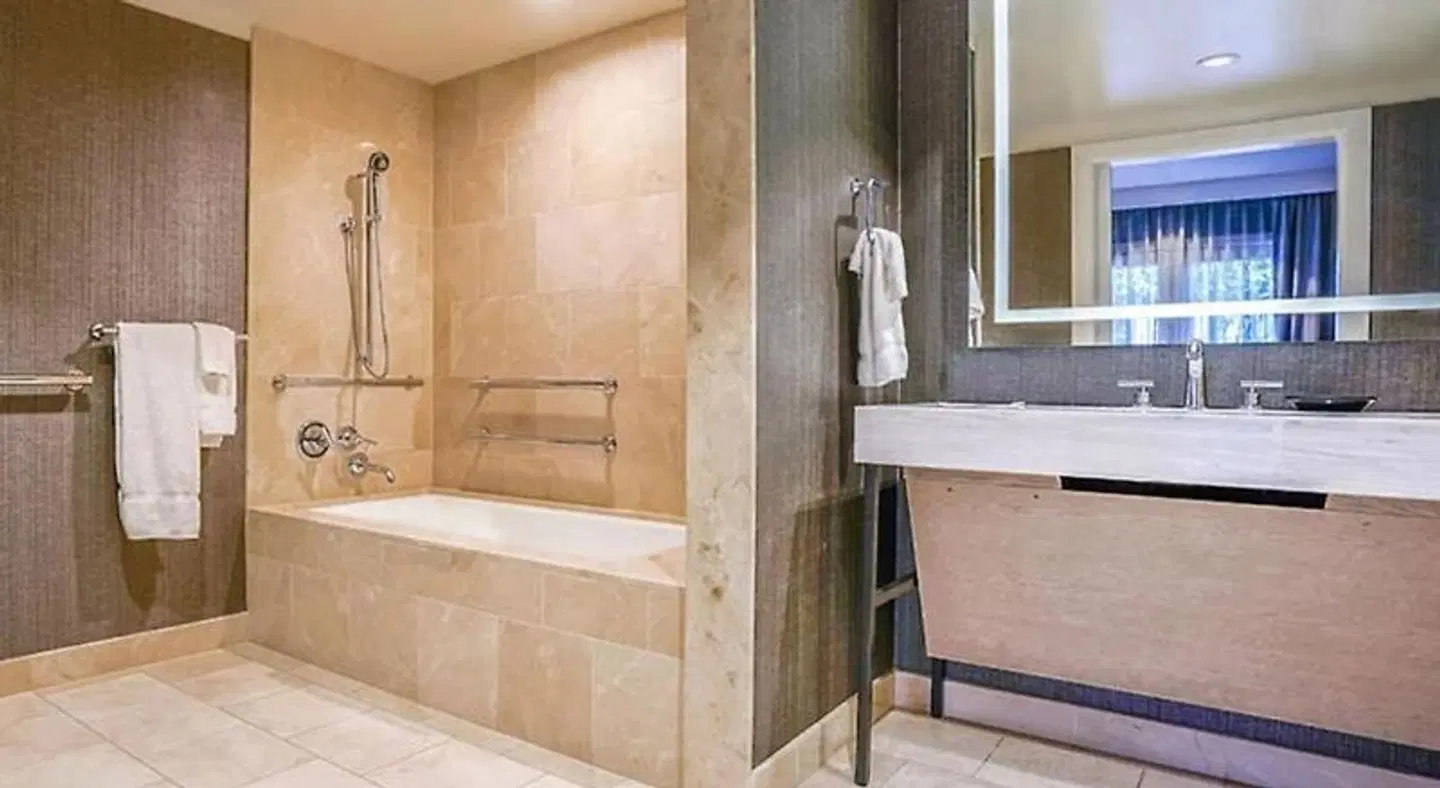 Hotel Amarano Burbank - Hollywood Badezimmer
