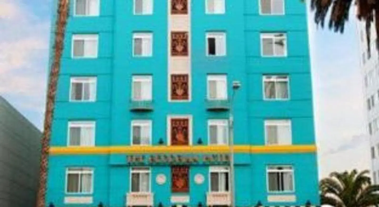 The Georgian Hotel MODEL_IMPRESSION