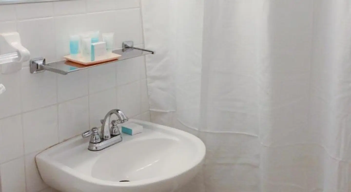 Beach Place Hotel Badezimmer