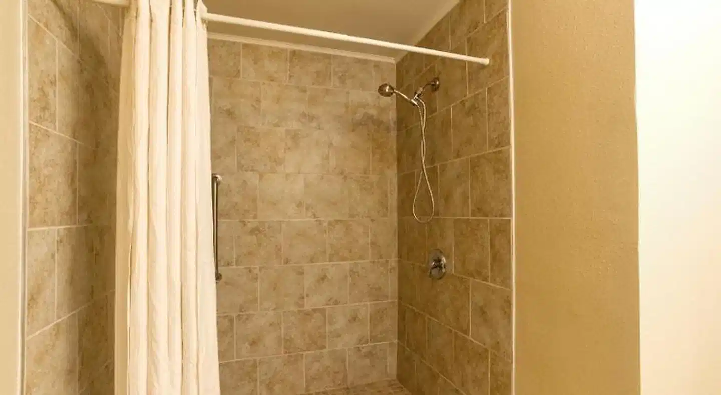 Comfort Suites Clearwater - Dunedin Badezimmer