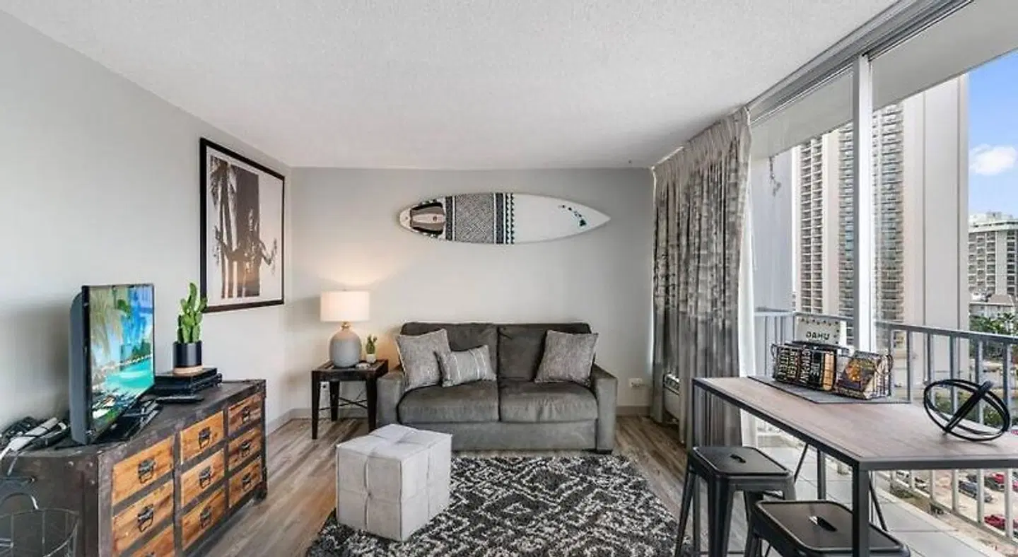 Pacific Monarch ROOM_EXAMPLE