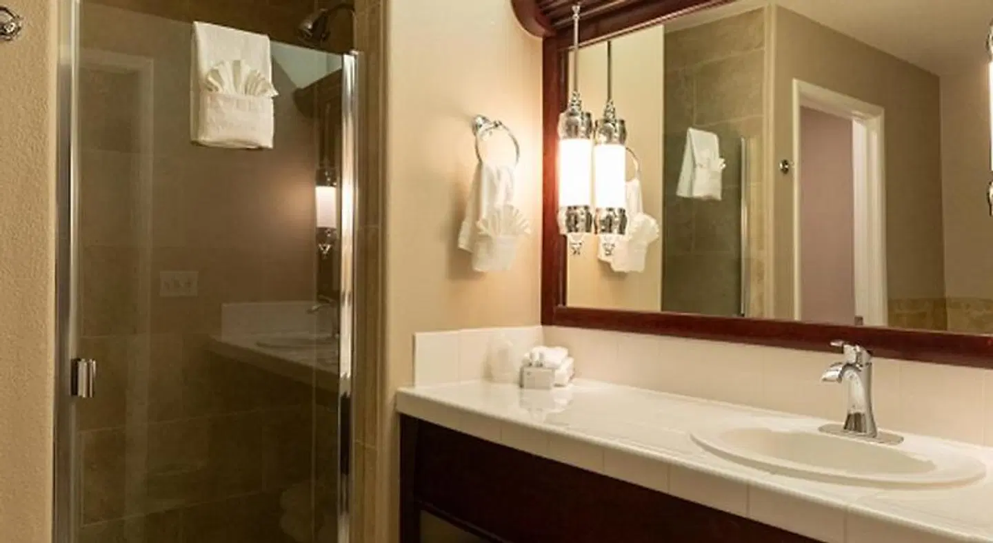 Tuscany Suites & Casino Badezimmer