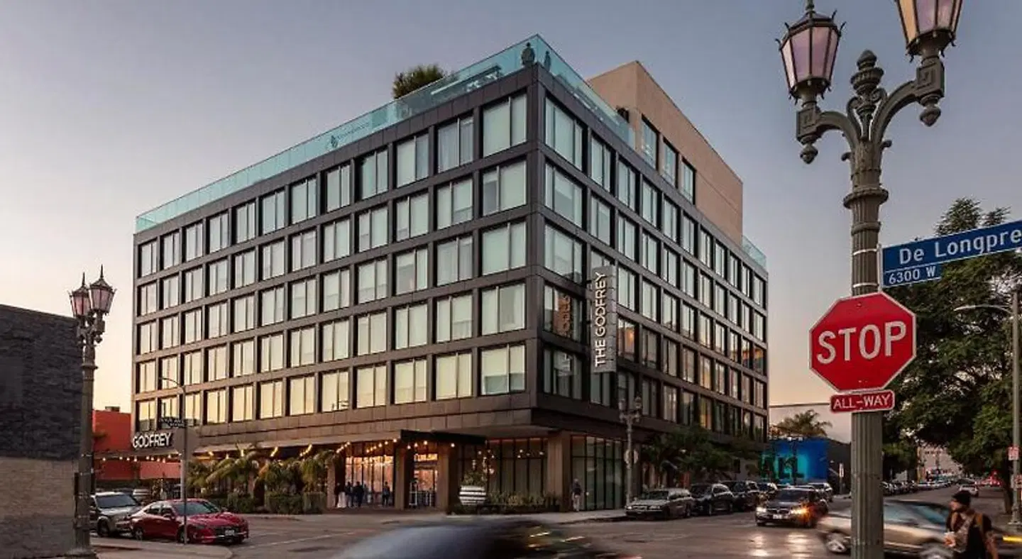 The Godfrey Hotel Hollywood EXTERIOR