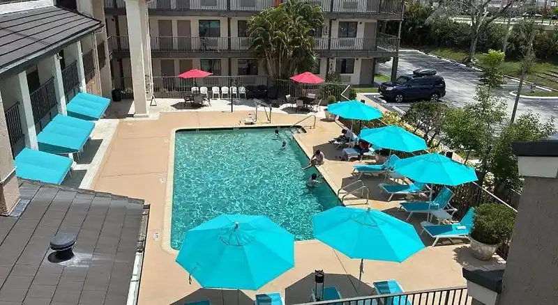 Quality Inn & Suites By the Parks – Hotelfoto
