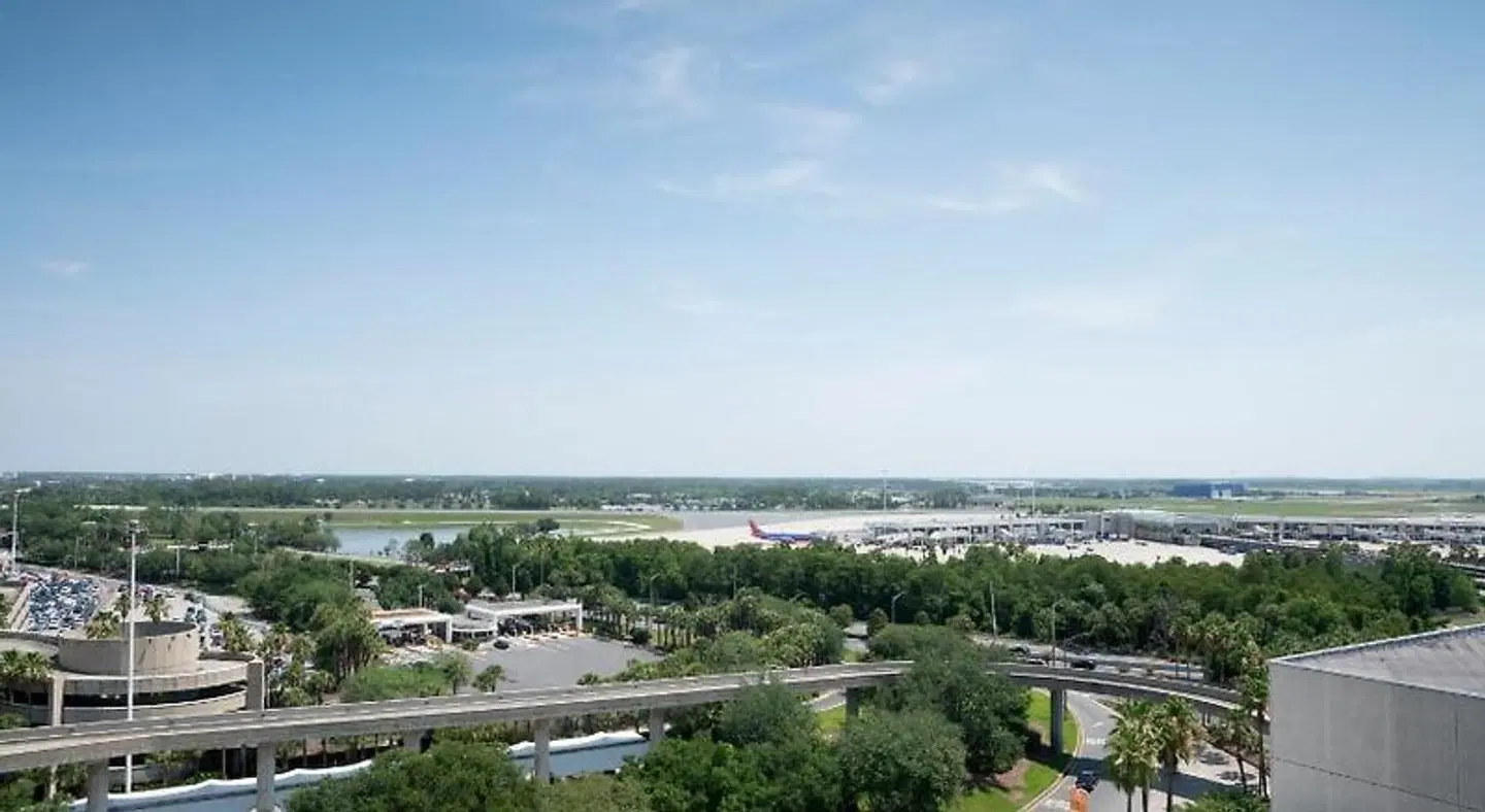 Hyatt Regency Orlando International Airport LANDSCAPE