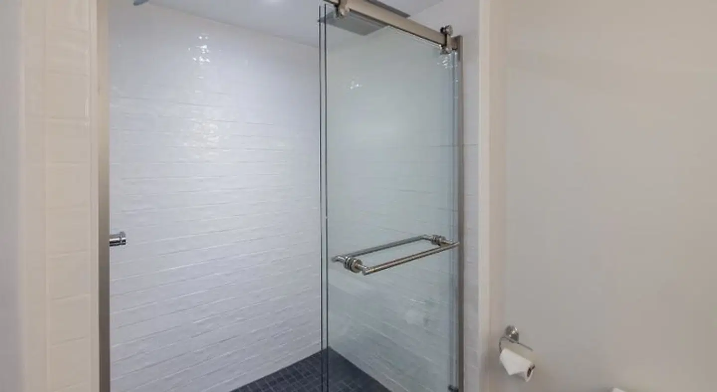 Regency on Beachwalk Waikiki by Outrigger Badezimmer