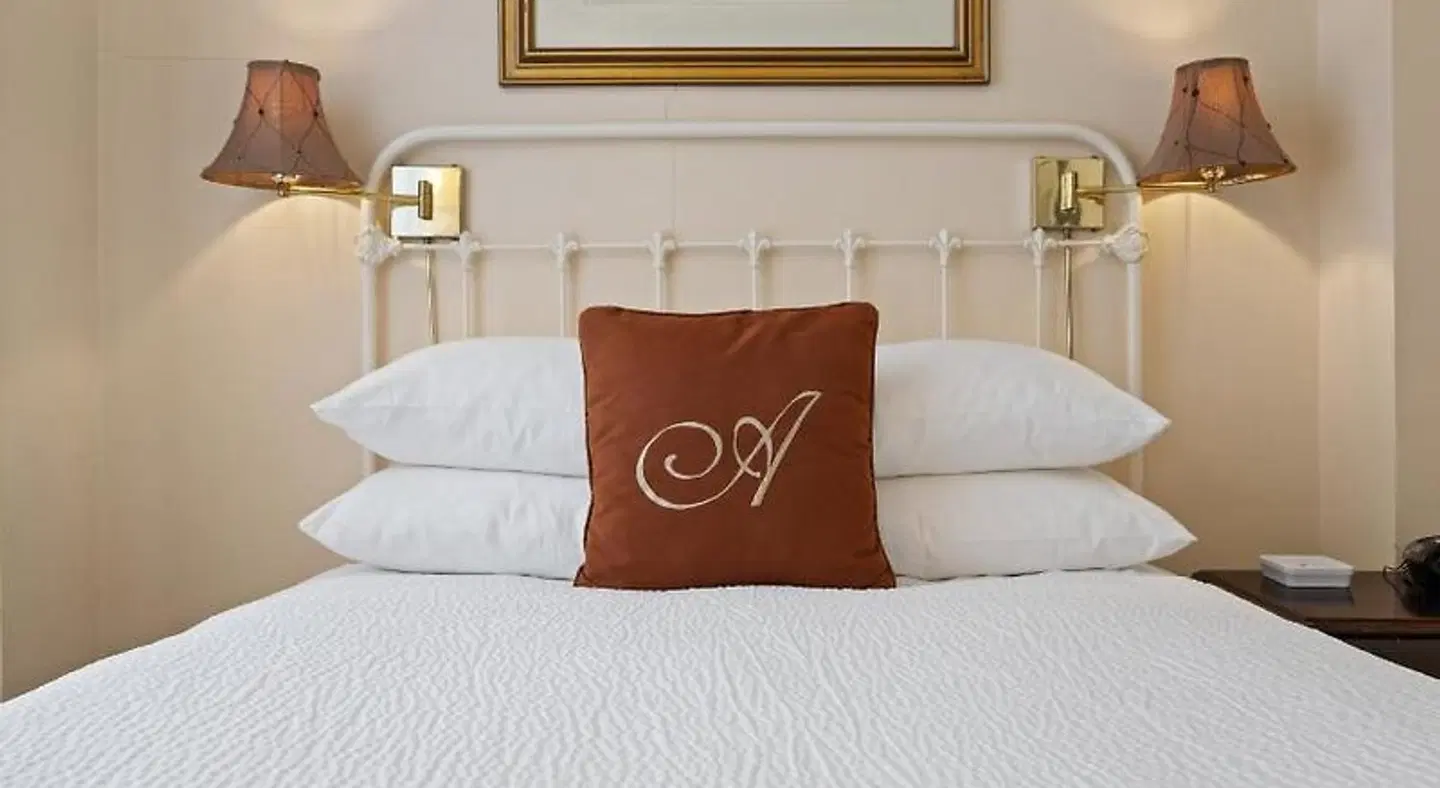 Andrews Hotel ROOM_EXAMPLE