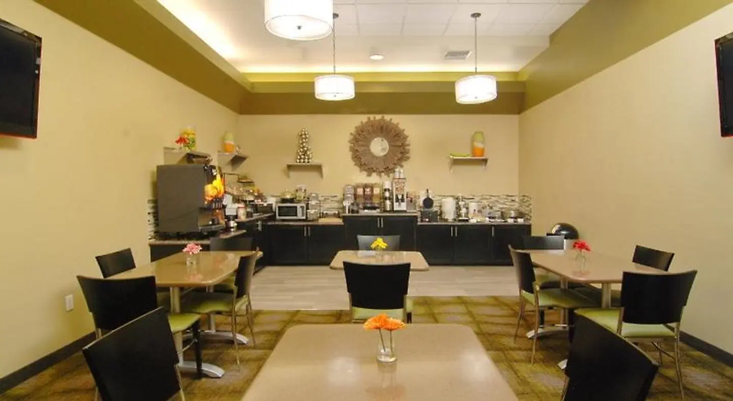 Best Western Canoga Park Motor Inn Bar