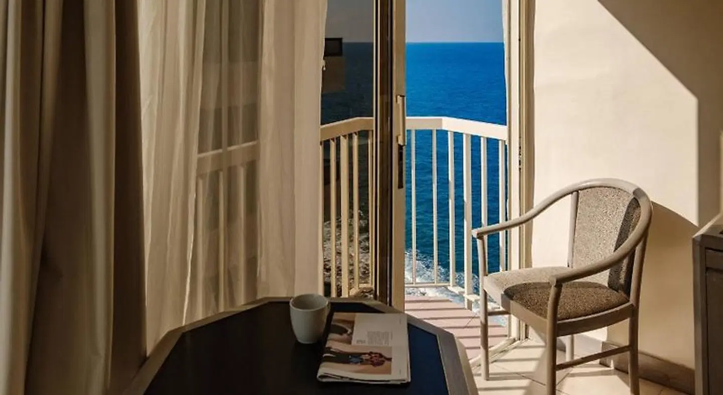 Diplomat ROOM_EXAMPLE