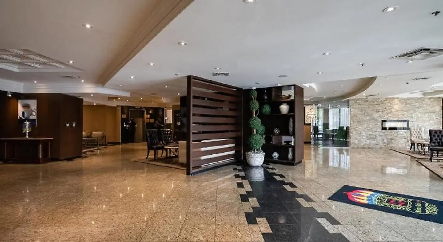 Monte Carlo Inn Airport Suites SPORTS_AND_LEISURE