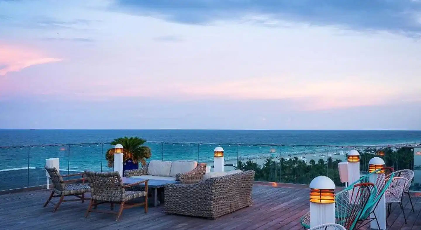 Nautilus Sonesta Miami Beach Terrasse