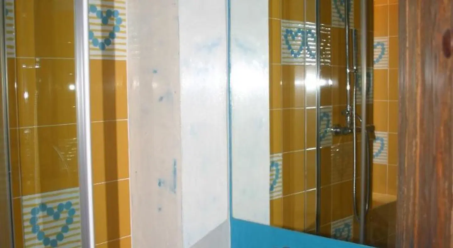 Hostal El Asturiano Badezimmer