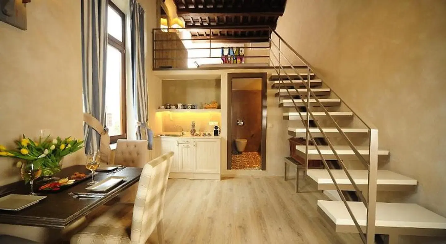 Pepi Studios Bar