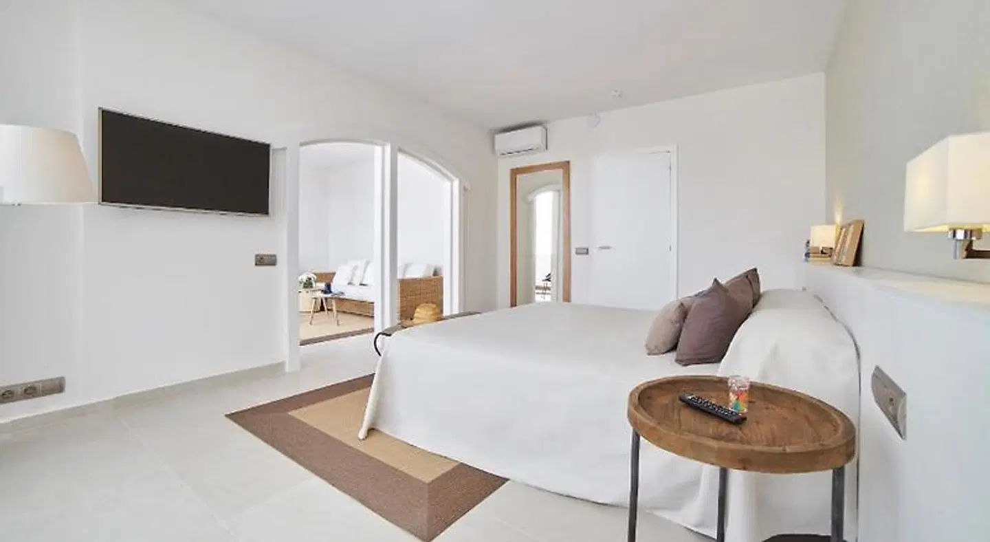Tres Torres ROOM_EXAMPLE