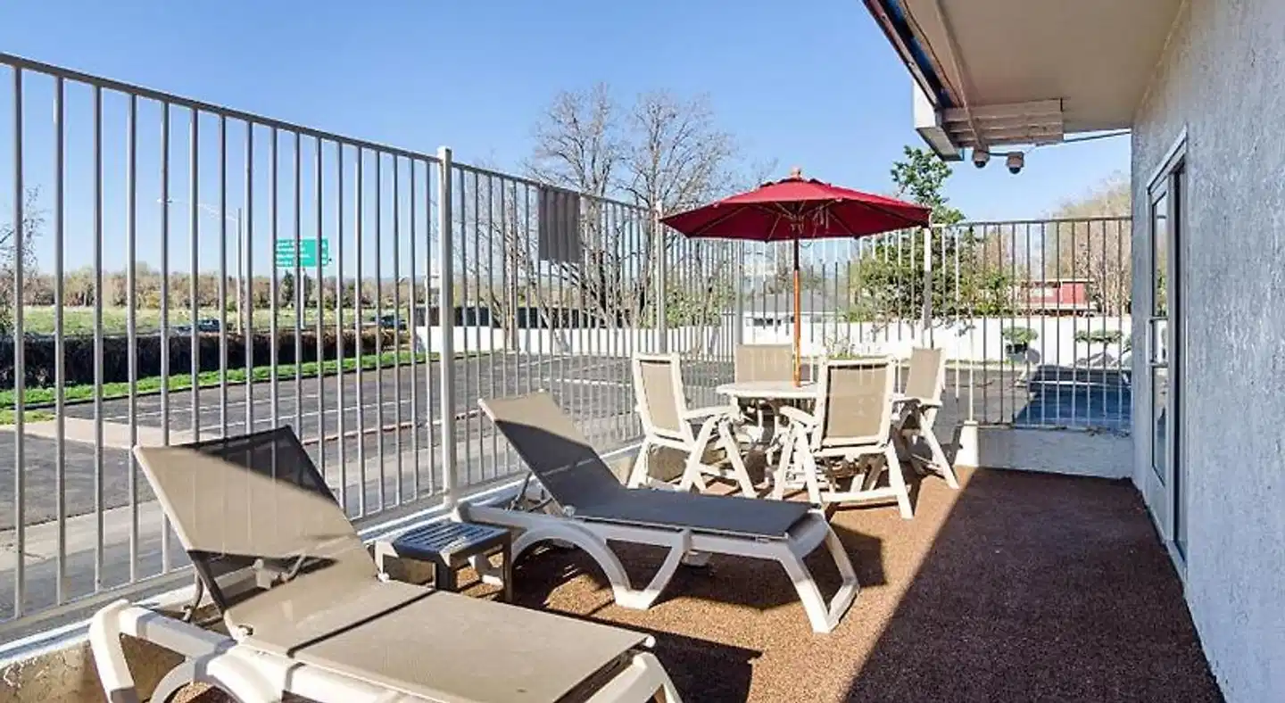 Motel 6 Denver, CO - Federal Boulevard Terrasse