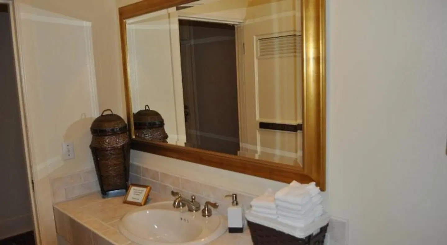 Cardinal Hotel Badezimmer