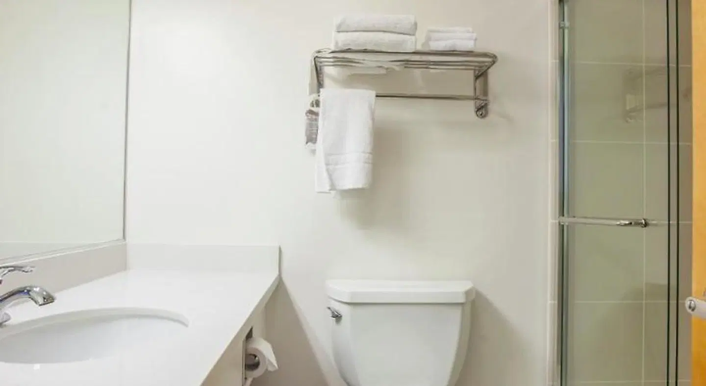 Grant Plaza Hotel Badezimmer