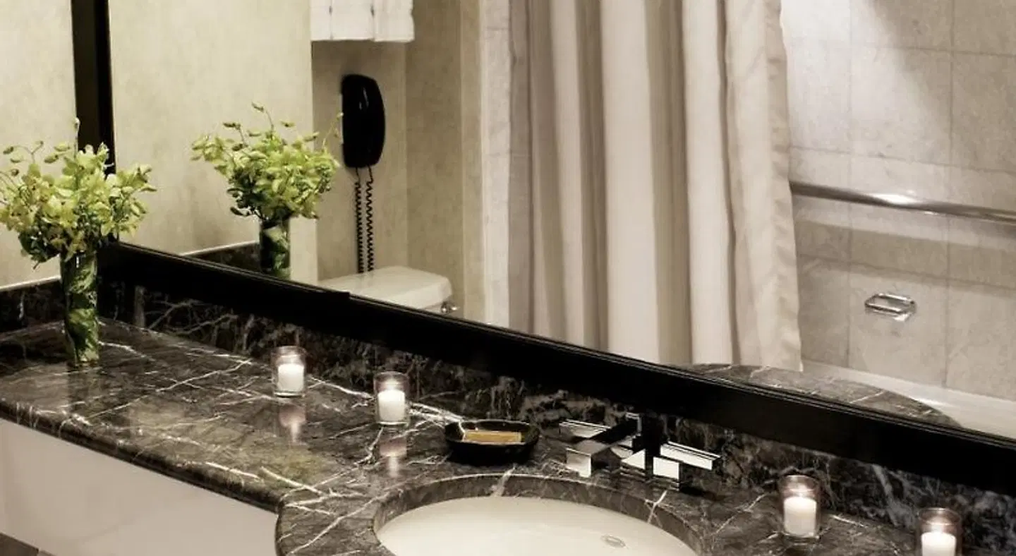 Millennium Times Square New York Bar