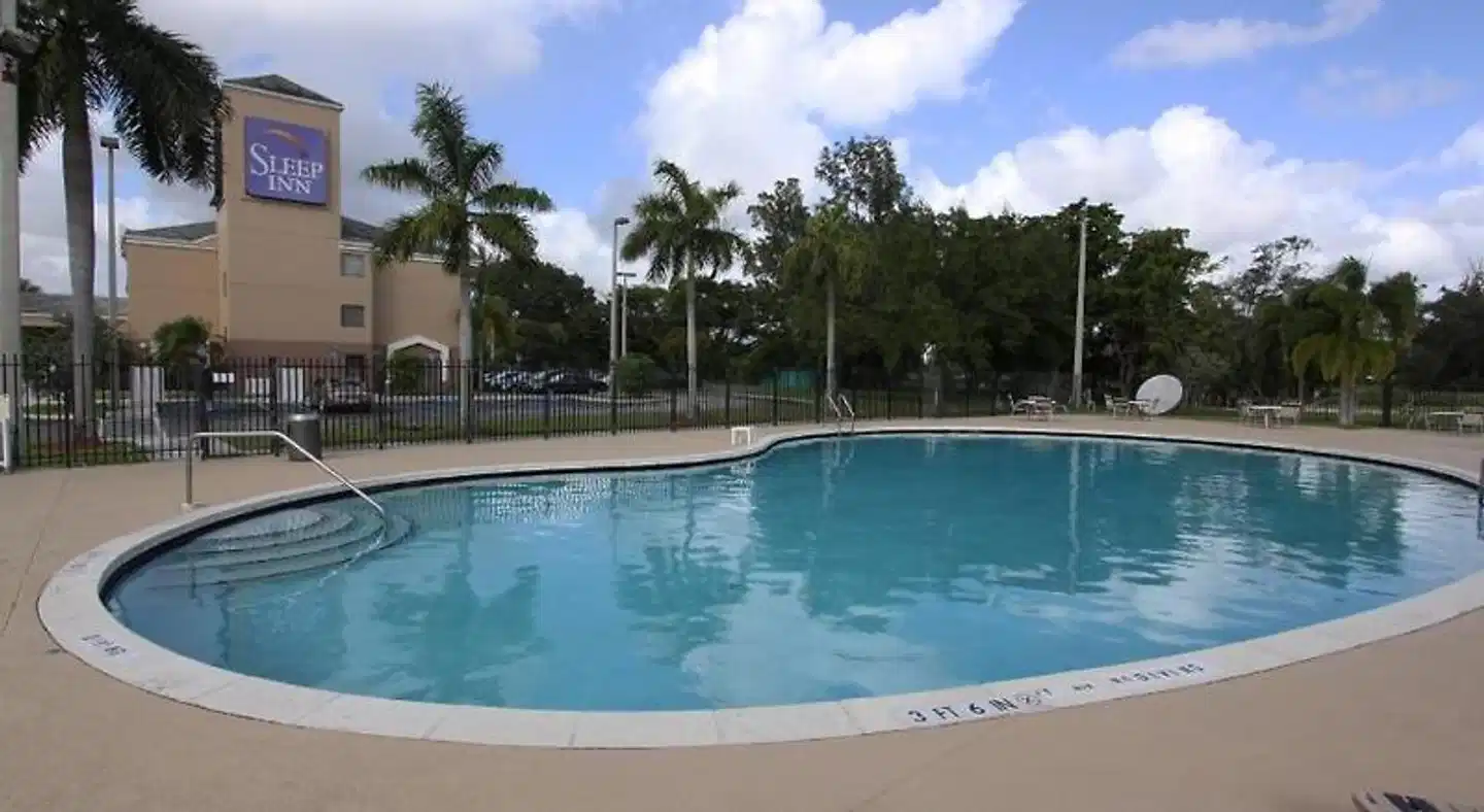 Sleep Inn Miami Airport Pool