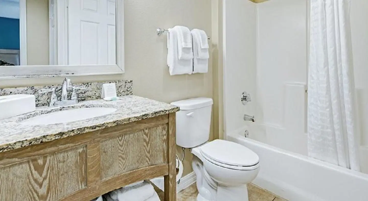 Summer Bay Orlando by Exploria Resorts Badezimmer