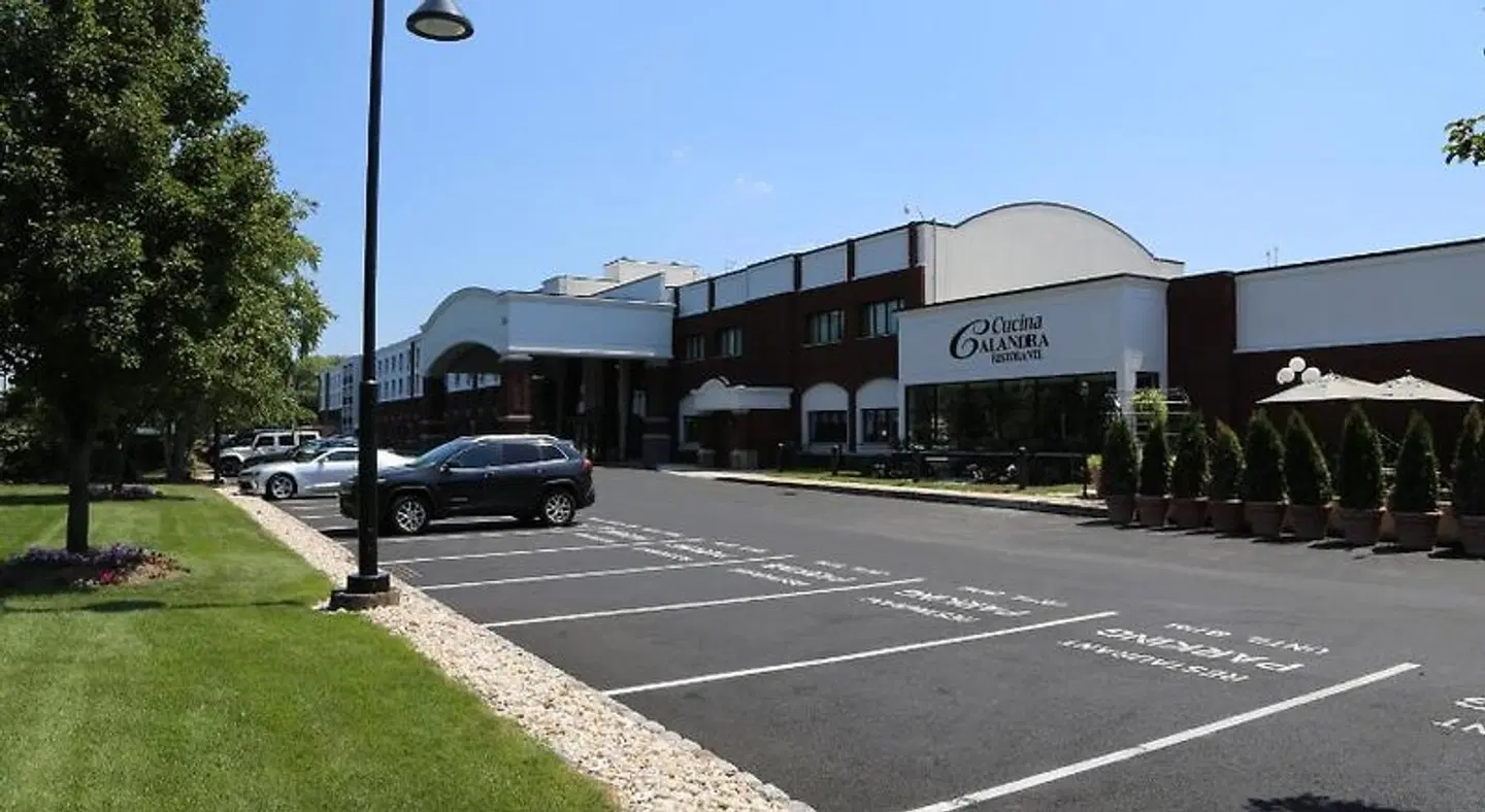 Best Western Plus Fairfield Executive Inn Aussenansicht