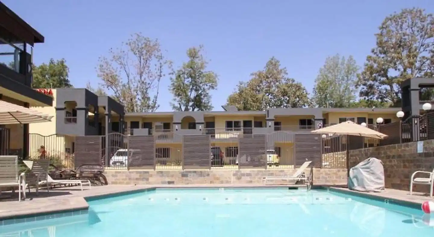 Pasadena Inn Pool