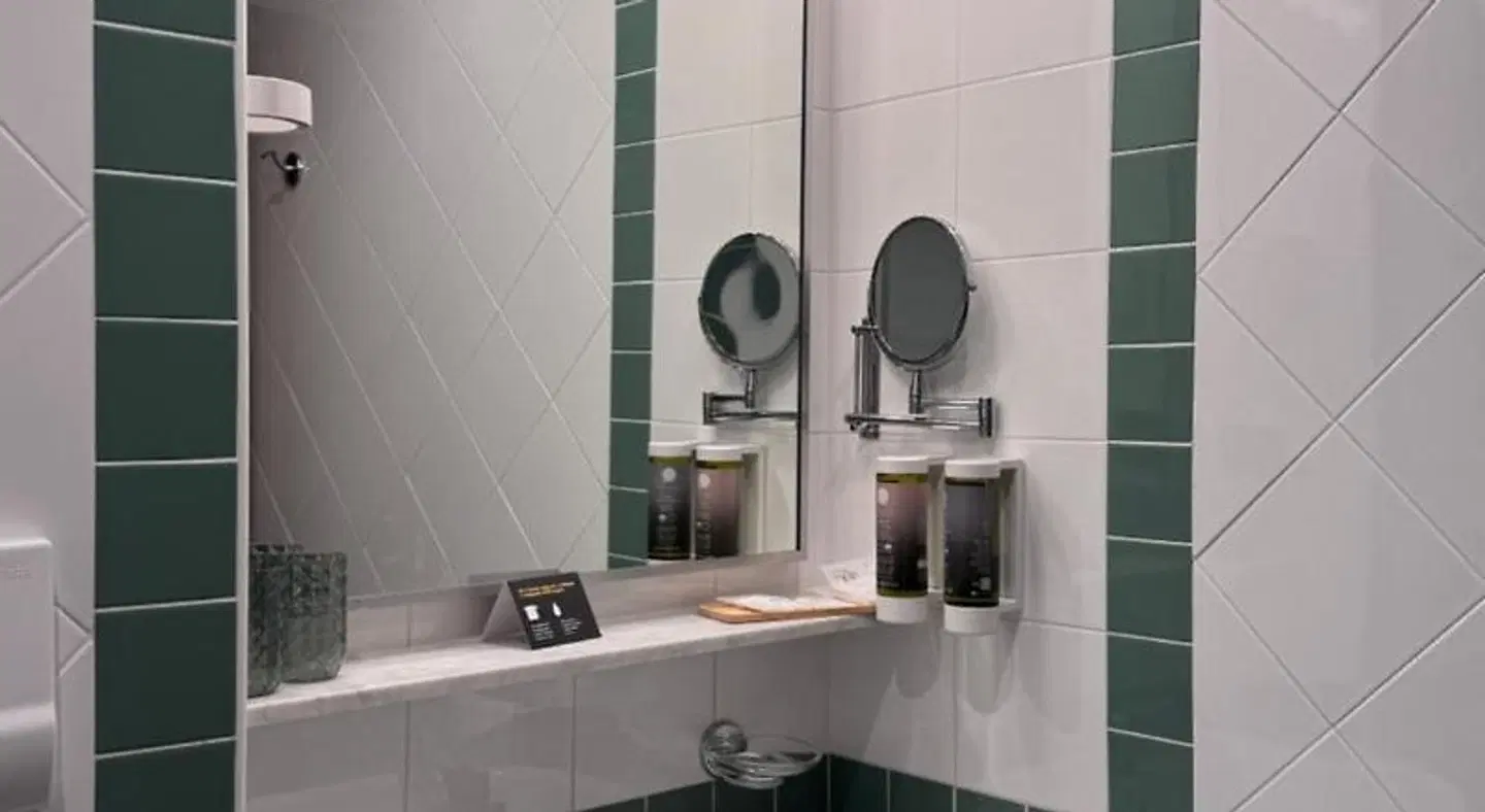 Euro Hotel Badezimmer