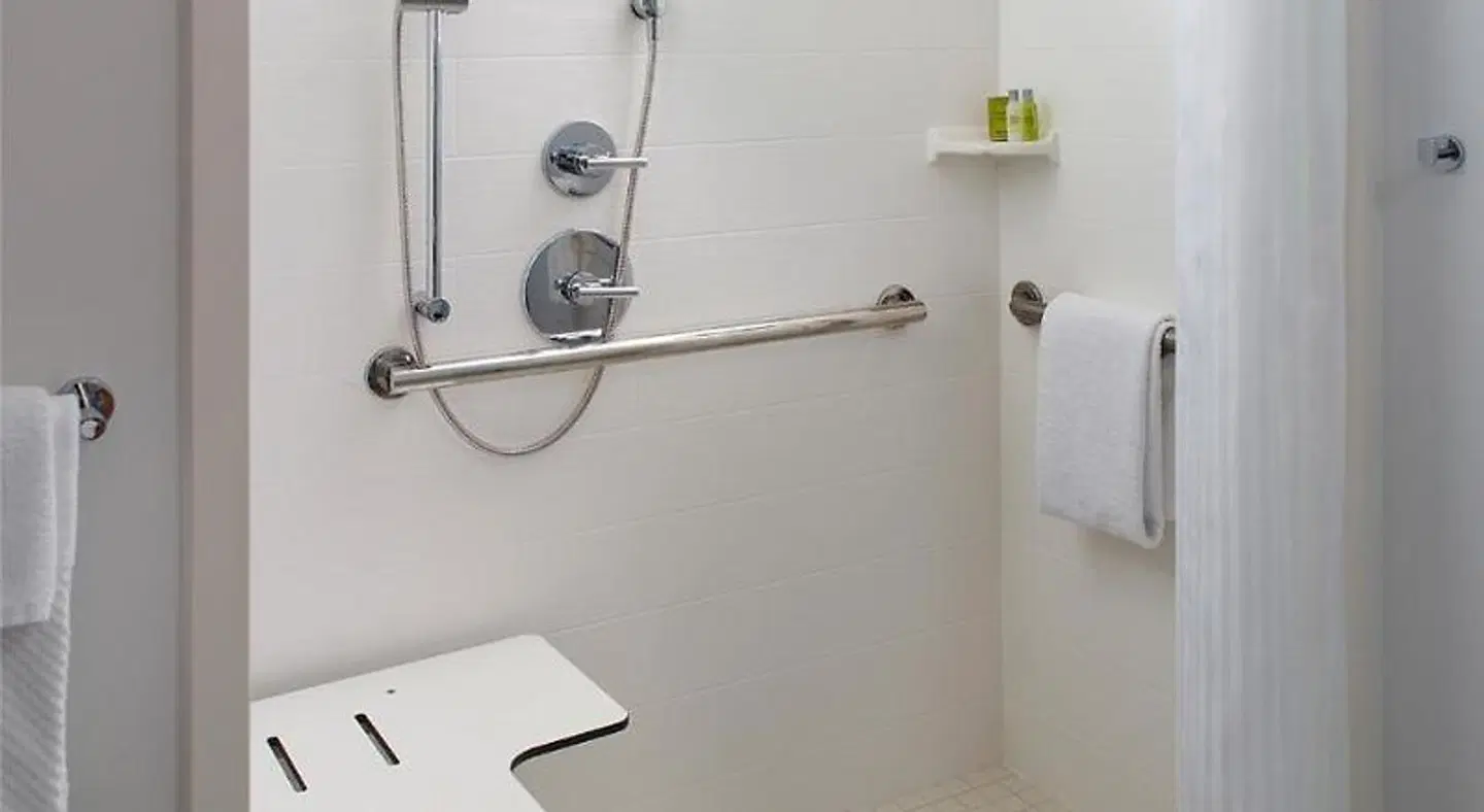 Hilton Garden Inn Tysons Corner Badezimmer